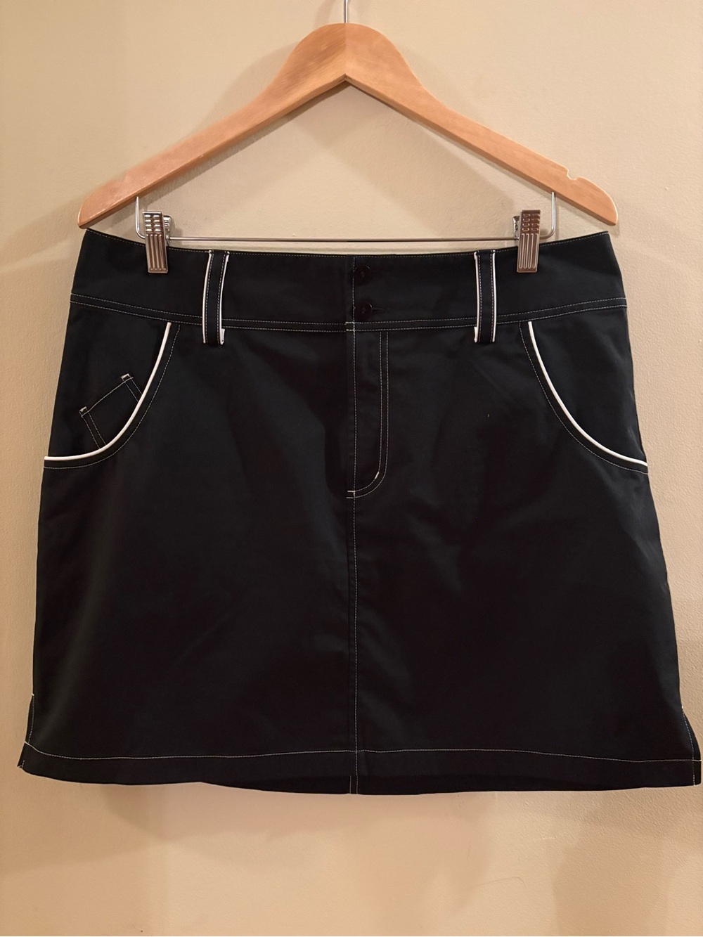 Adidas ClimaCool Black Contrast Stitch Sport Skirt Mini Size 12.